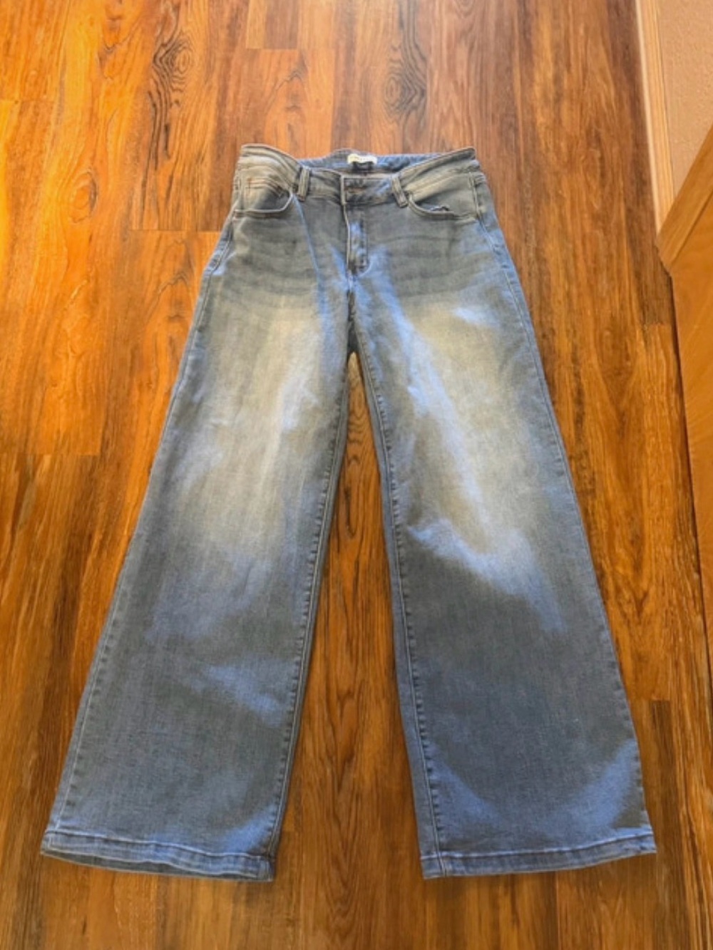 High-Rise Wide Leg Jeans in Washed Light Blue